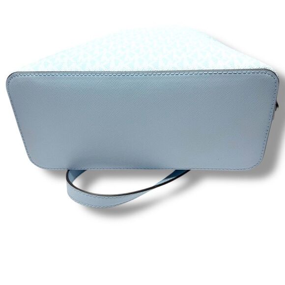 Michael Kors Cindy Large Signature MK Logo Backpack in Light Sky Blue NEW - Picture 4 of 10